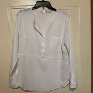 Elizabeth & Clarke “The Unstainable Parker” Top